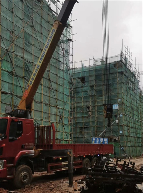 广宗县“慢工细活”—— 吊车的 “微动控制” 技术